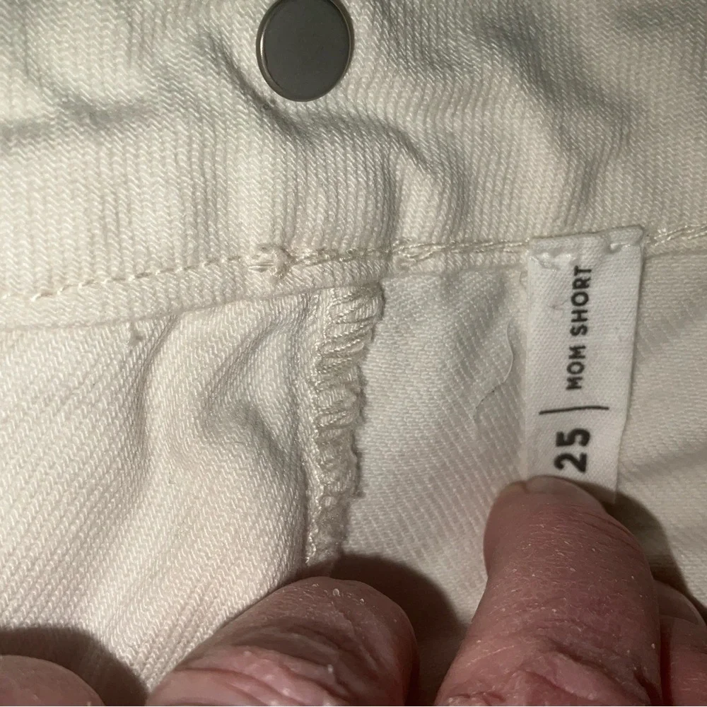 PacSun Two-Tone White and Tan Colorblocked Denim Shorts - Picture 8 of 11